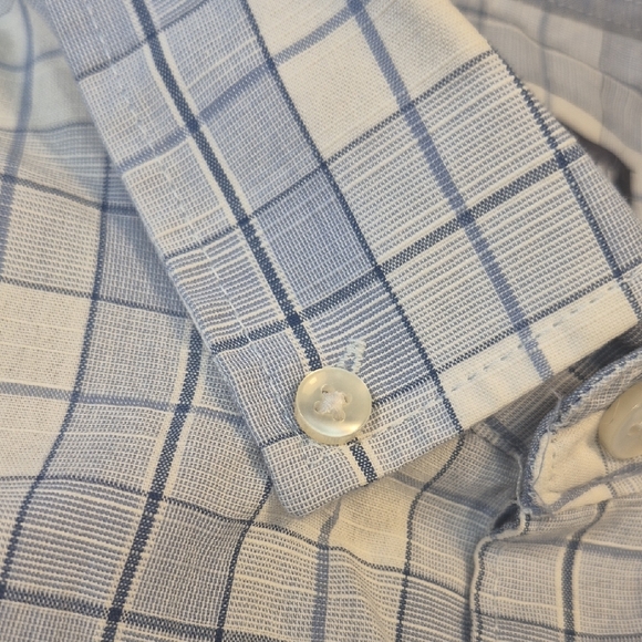 Van Heusen XXL Short Sleeve Blue and White Casual Button Down Shirt - Picture 8 of 13